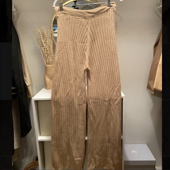 NWT Cozy Set 🤎 - Picture 8 of 15